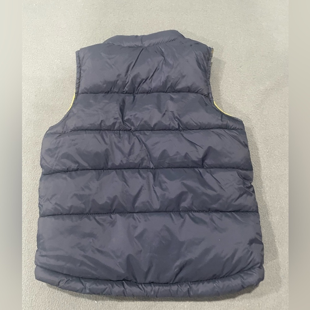 Old Navy Kids Navy Puffer Vest with Yellow Lining USED Good Condition size 4T - Picture 2 of 4